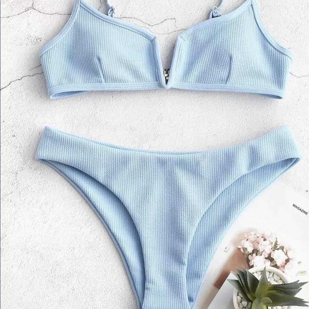 swimsuit.  small.    zaful